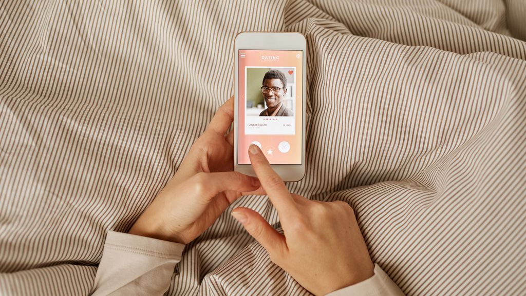 AmorPulse Review 2026: Searching For Your Soulmate Made Easier